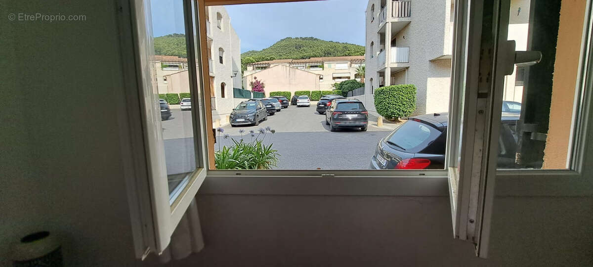 Appartement à SAINT-CYR-SUR-MER