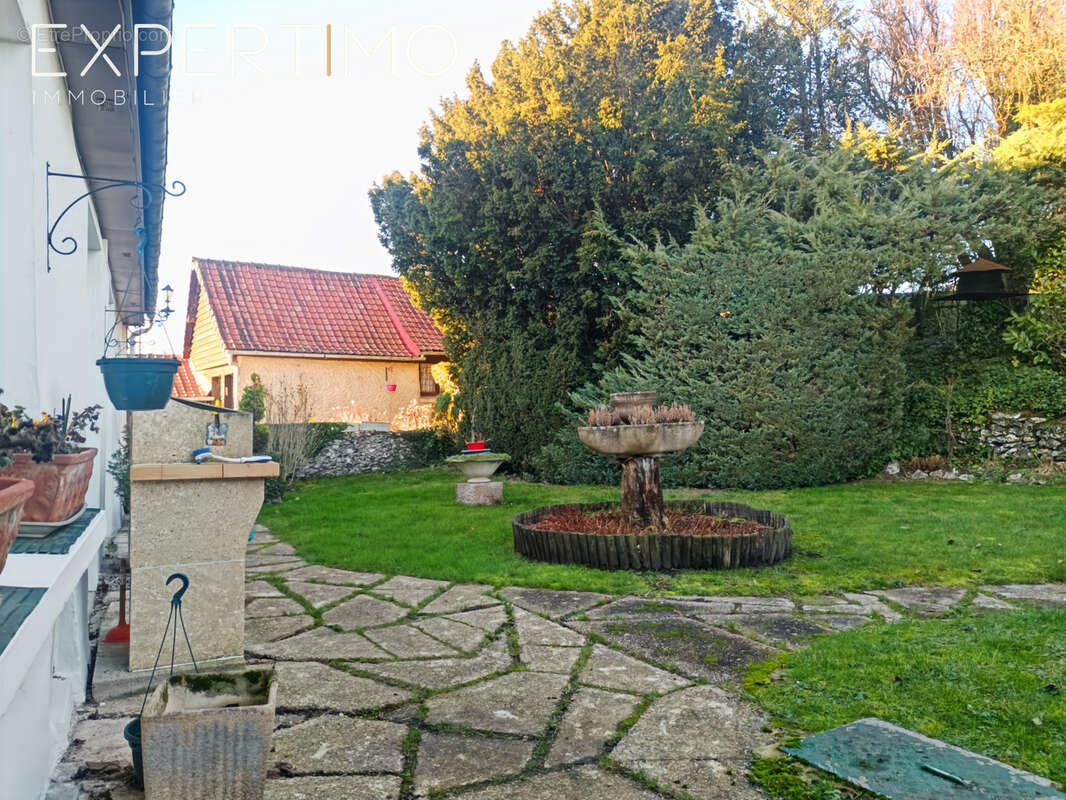 Belle longère sur un terrain bien aménagée proximité forêt de Crécy - photo 7