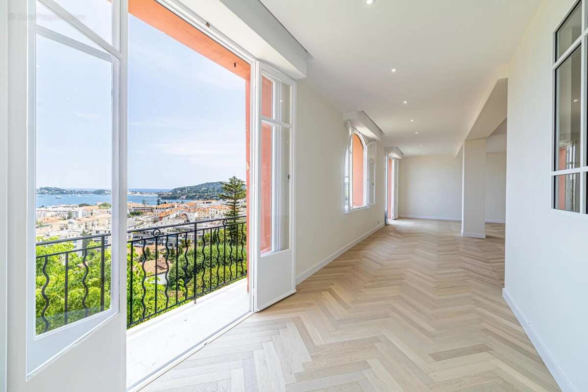 Appartement à BEAULIEU-SUR-MER