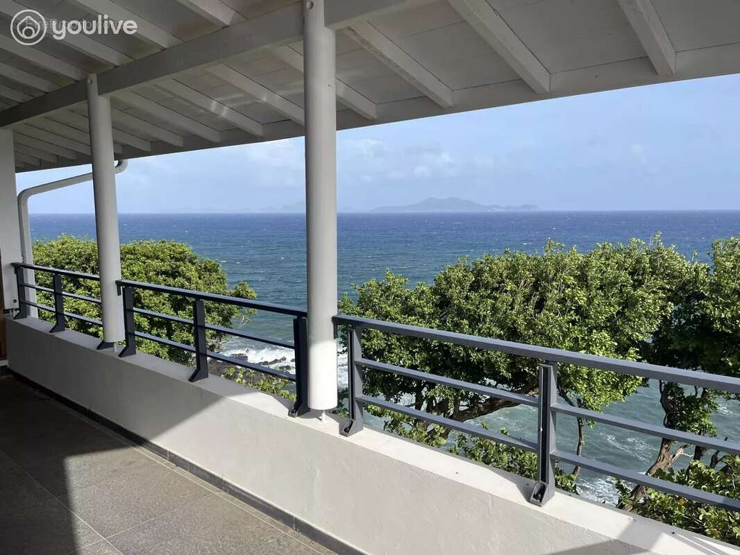 Appartement à BAIE-MAHAULT