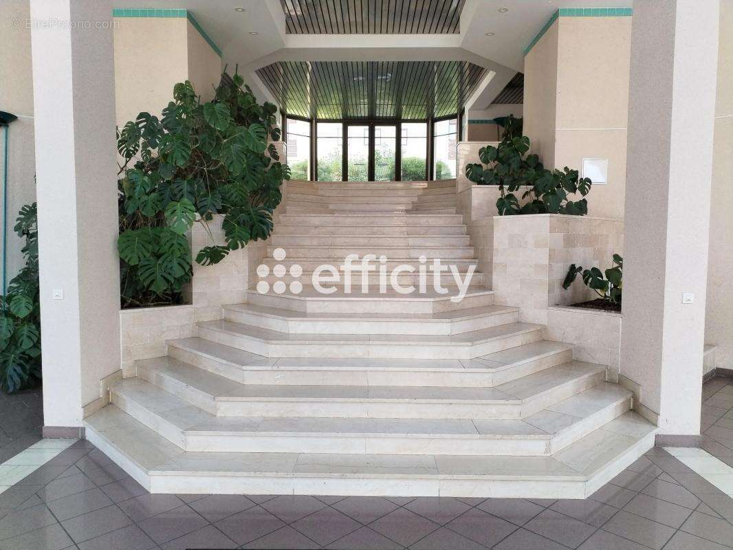 Appartement à MONTIGNY-LE-BRETONNEUX