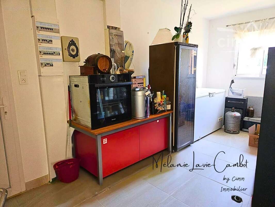 Maison à SAINT-CHRISTOLY-DE-BLAYE