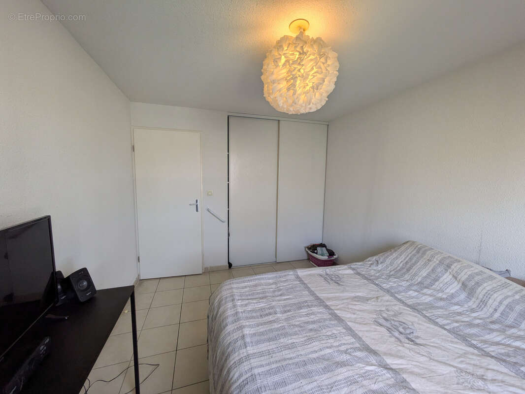 Appartement à BAGNOLS-SUR-CEZE