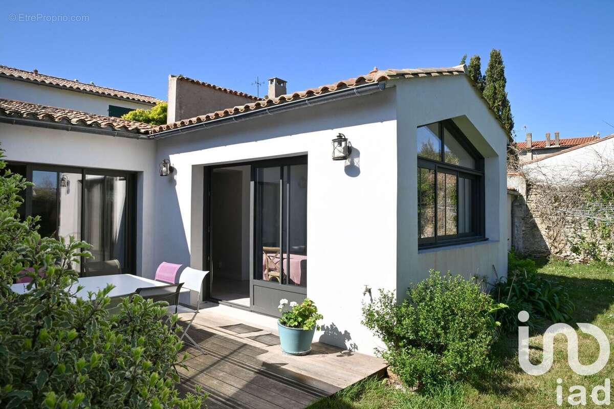 Photo 3 - Maison à SAINT-MARTIN-DE-RE