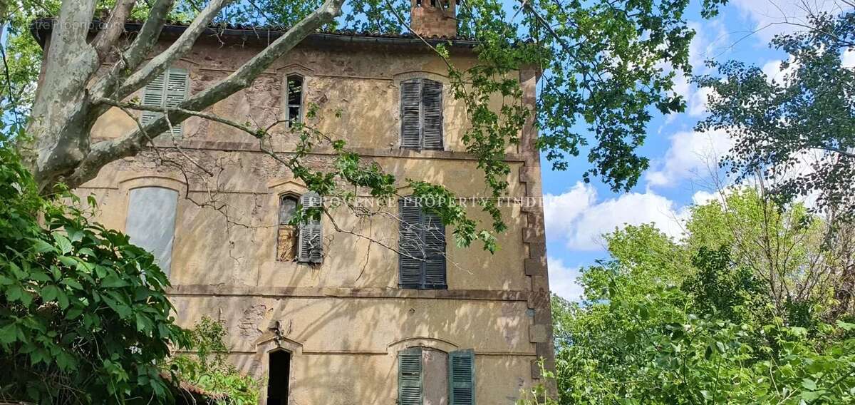 Maison à LE CANNET-DES-MAURES