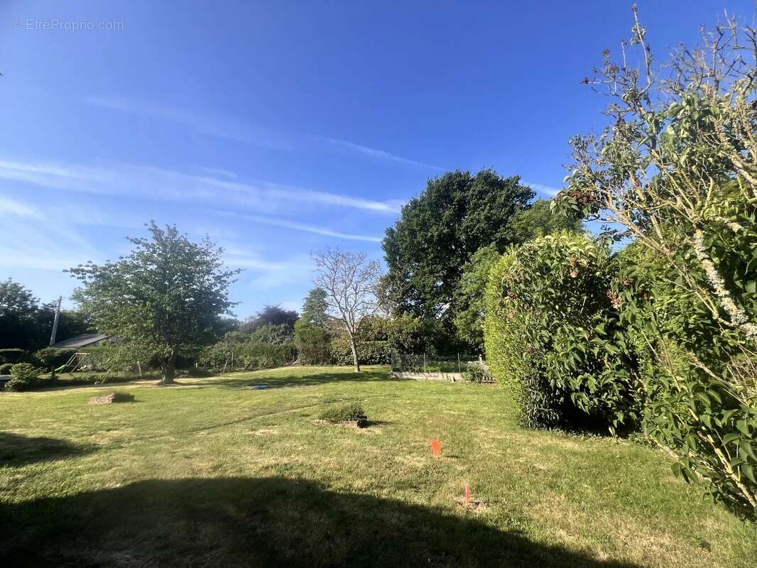 Terrain à TROUVILLE-SUR-MER