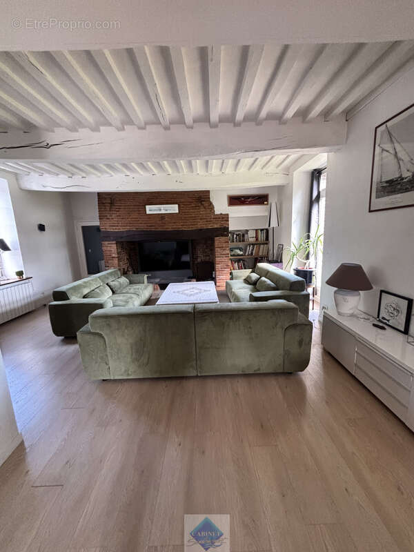 Maison à BAROMESNIL