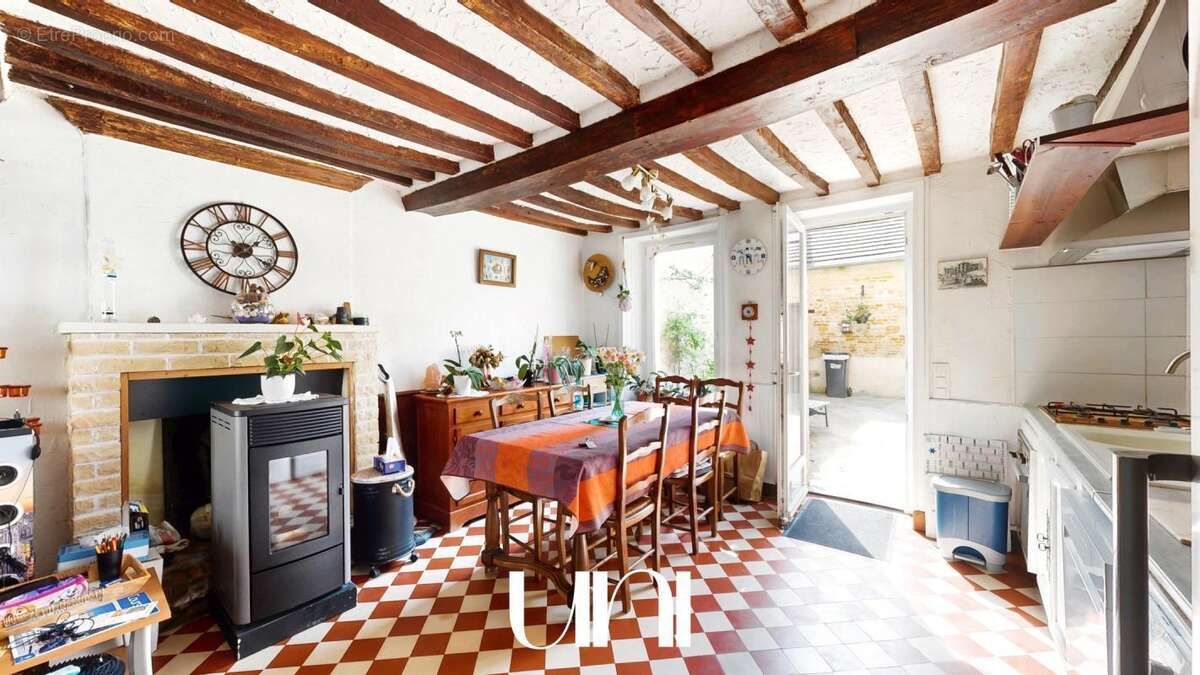 Maison à COURSEULLES-SUR-MER