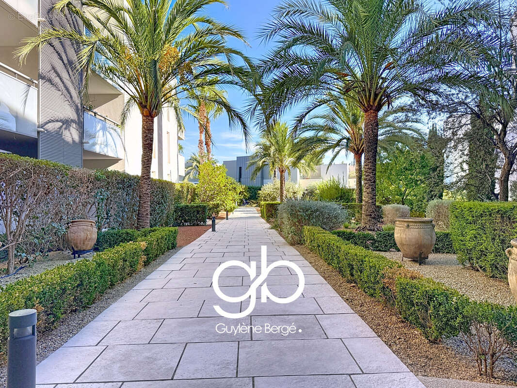 Appartement à LATTES