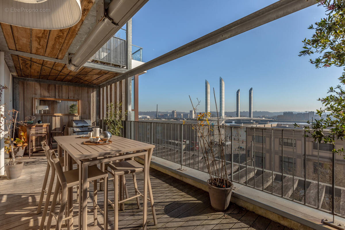 Appartement à BORDEAUX