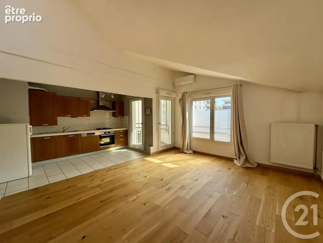 Appartement 85 m² à Villeurbanne  - photo 4