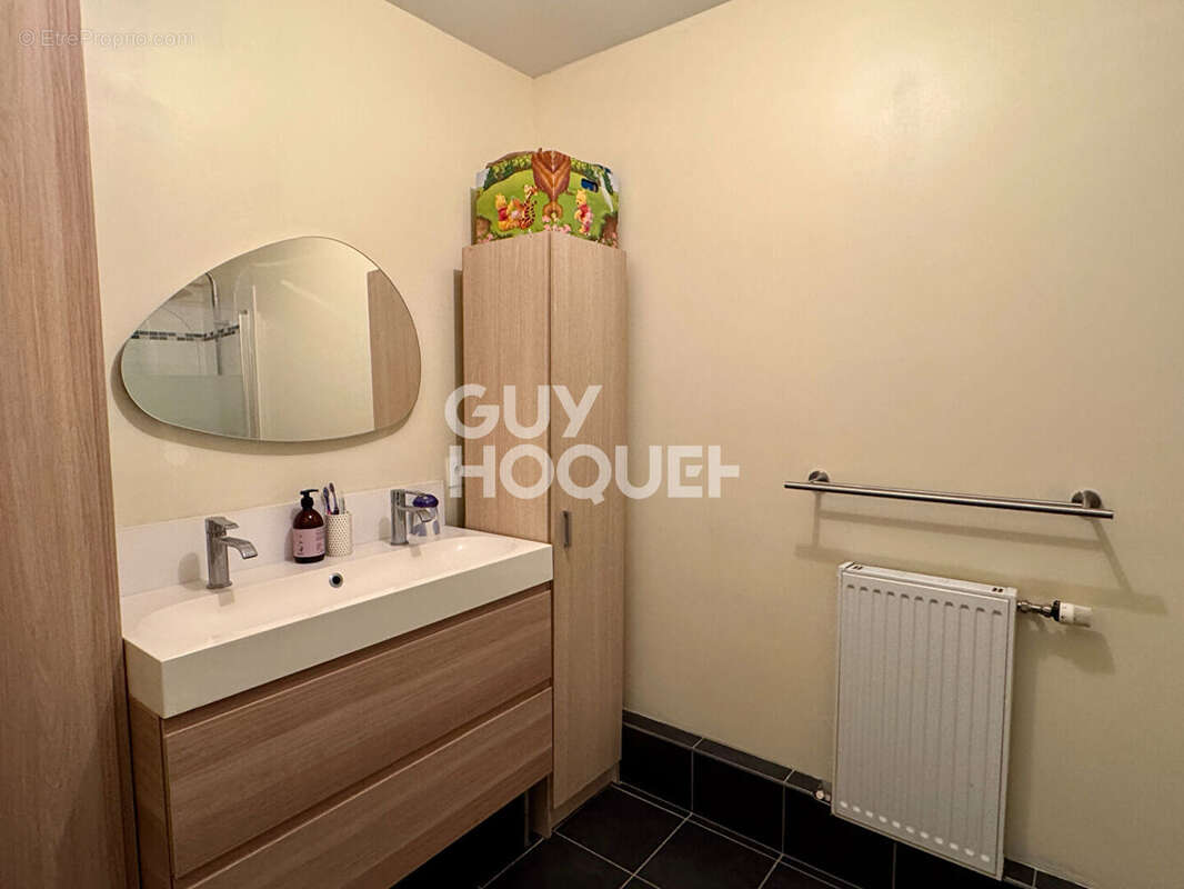 Appartement à ATHIS-MONS