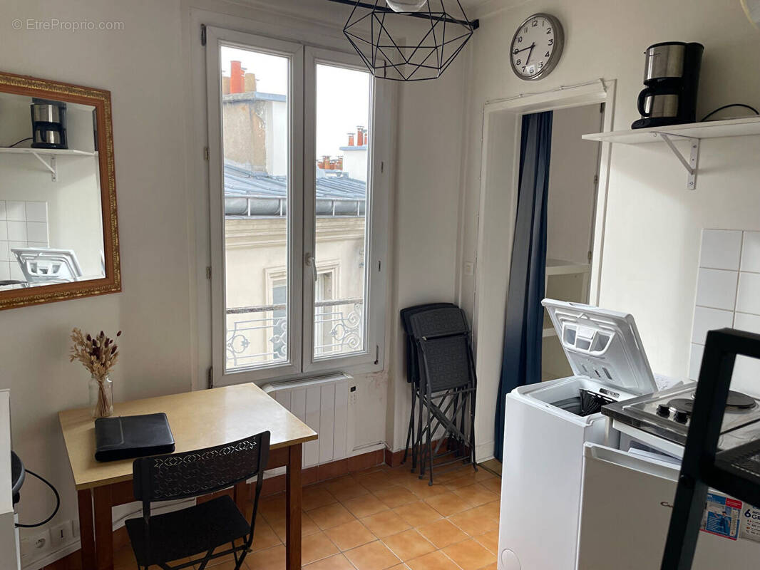 Appartement à PARIS-10E