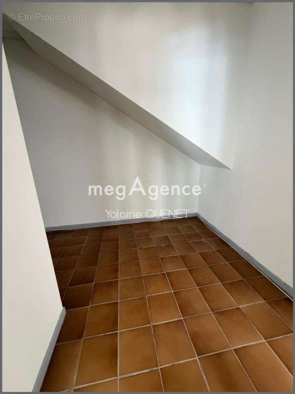 Maison en pierre de 158m2 dont local de 70 «m2 - photo 10