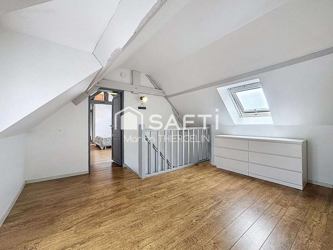 Photo 8 - Maison à NEUVILLE-AUX-BOIS