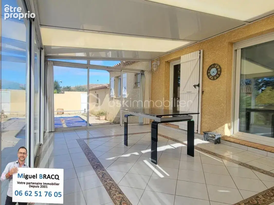 Villa F4 de plain pied en 4 faces sur 780 m² de terrain avec piscine sur Lespignan 34710 - photo 8