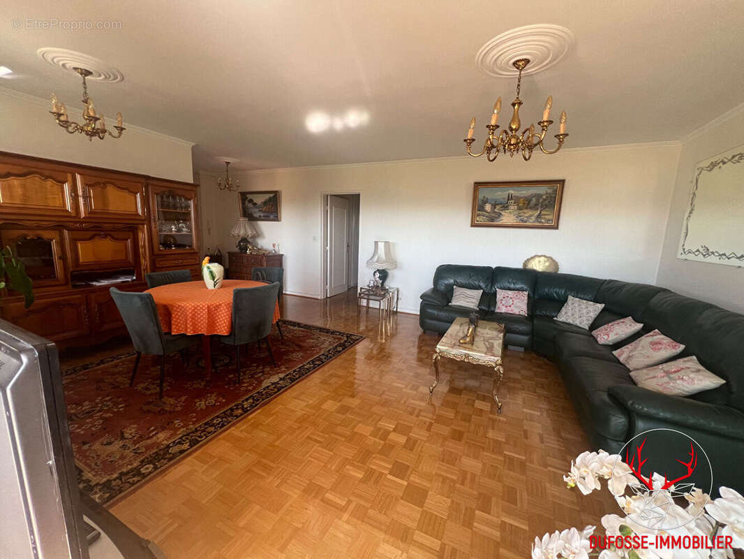 Appartement à TASSIN-LA-DEMI-LUNE