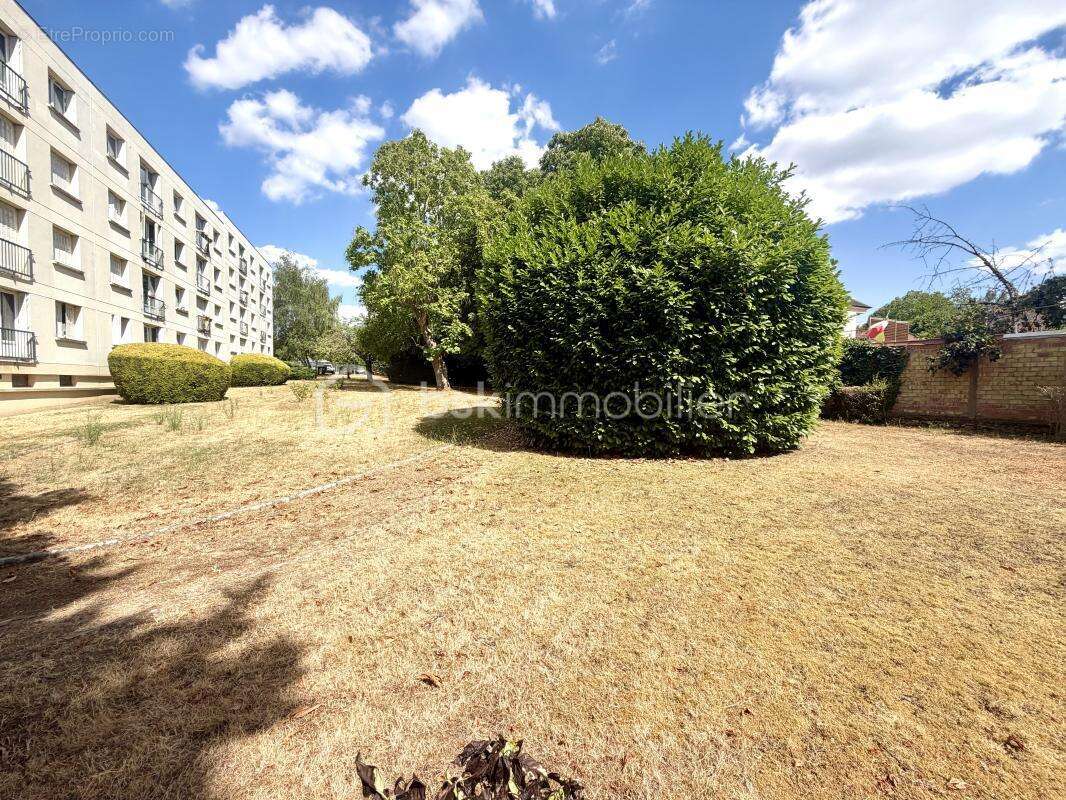 T3 de 57 m² – Résidence sécurisée à deux pas de la gare - photo 9