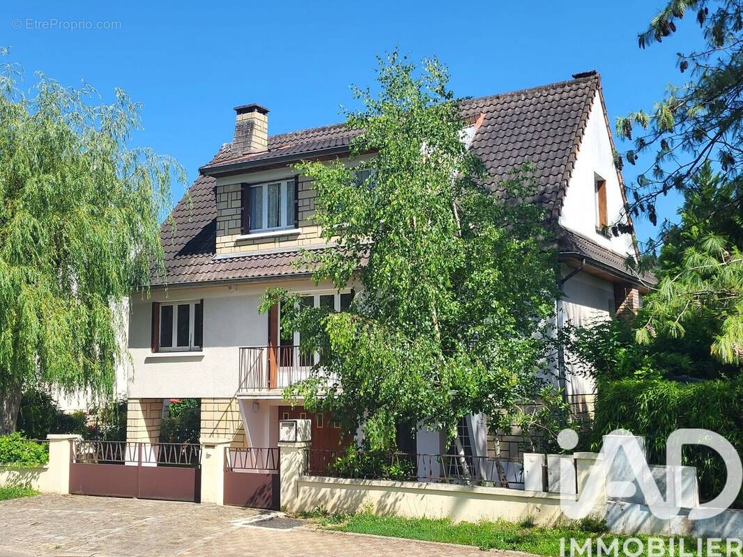 Photo 1 - Maison à BIEVRES