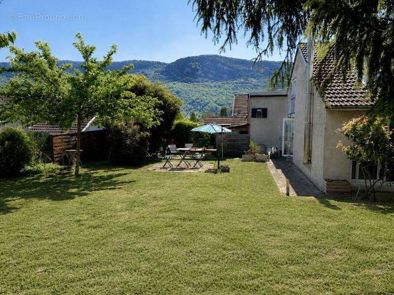 Maison à LAGNIEU
