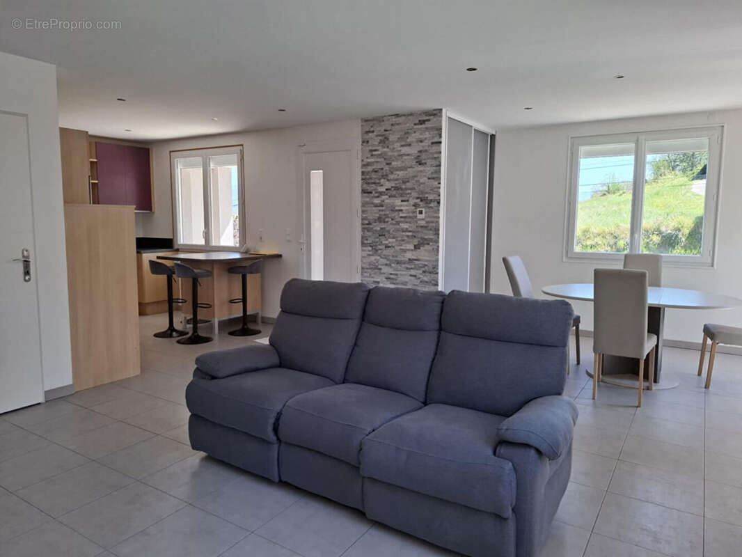 Maison à LES AVENIERES