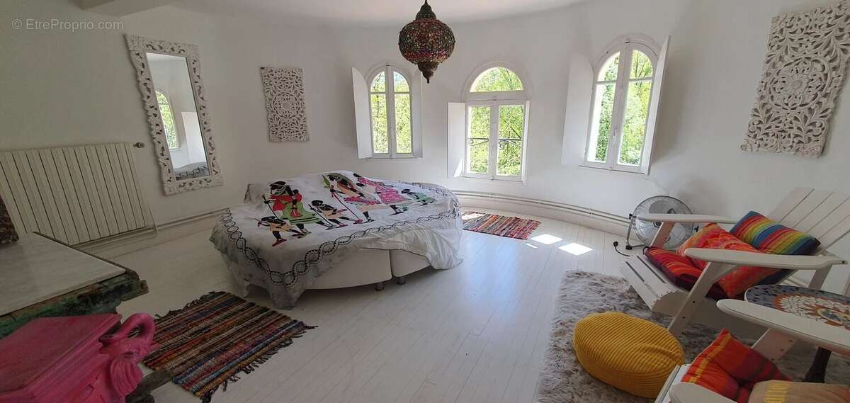 Maison à SAINT-ANTONIN-NOBLE-VAL