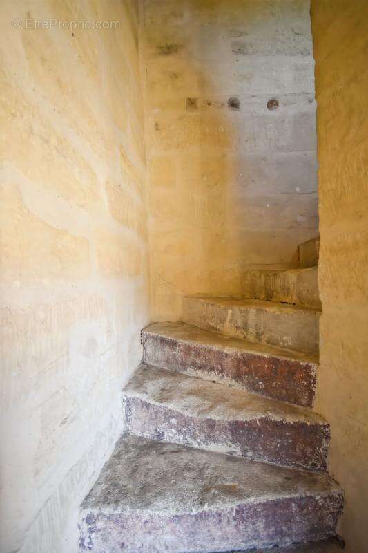 Centre d'Uzès, beau duplex rénové et climatisé - photo 17
