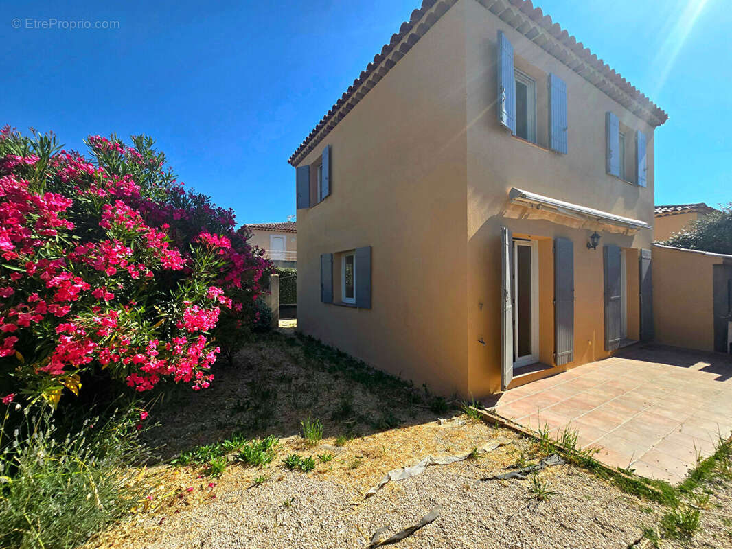 Maison à GREASQUE