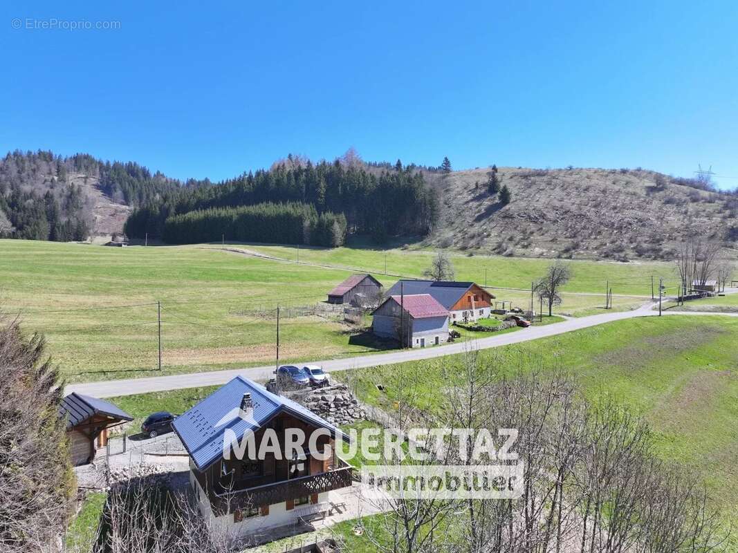 Maison à BOGEVE
