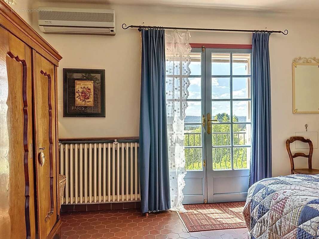 Maison à VILLECROZE