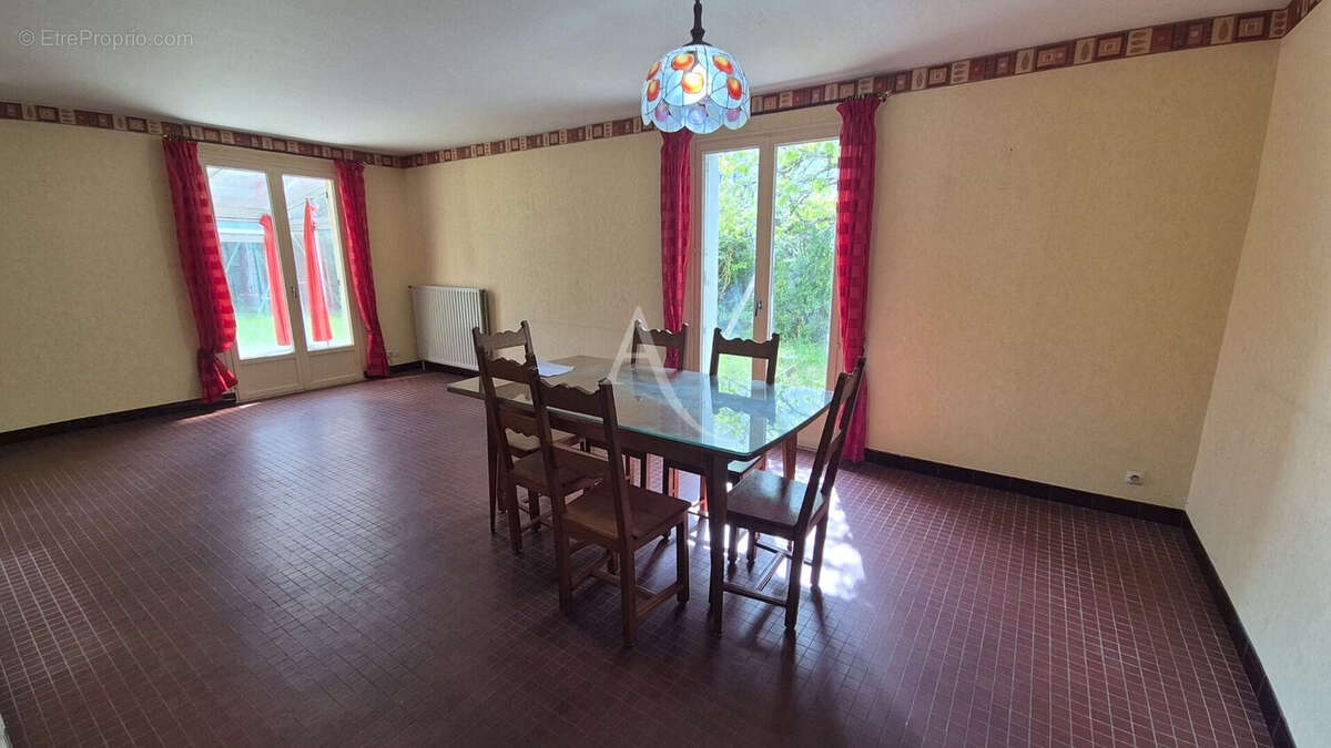 Maison à MONT-PRES-CHAMBORD