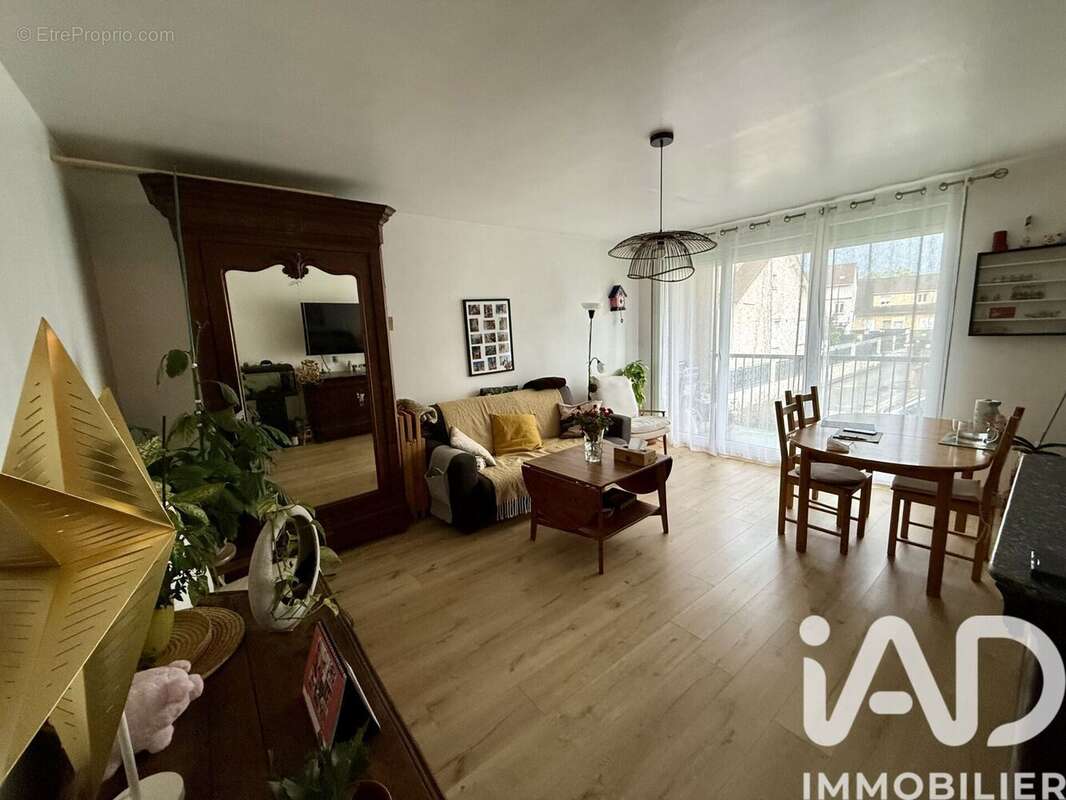 Photo 2 - Appartement à PIERREFITTE-SUR-SEINE