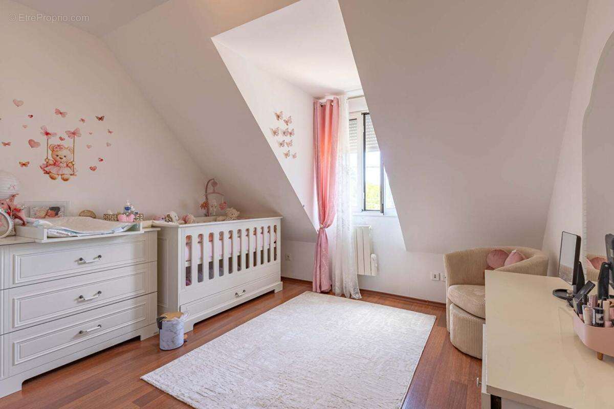 Maison Romorantin Lanthenay 6 pièce(s) 127 m2 - photo 11