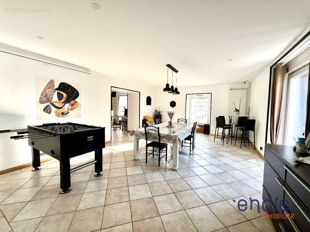 Maison à NEUVILLE-DE-POITOU