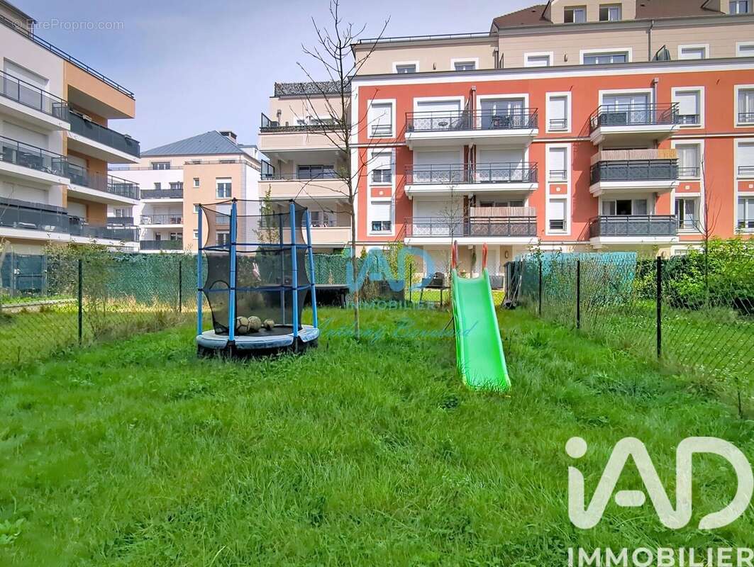 Photo 2 - Appartement à OZOIR-LA-FERRIERE