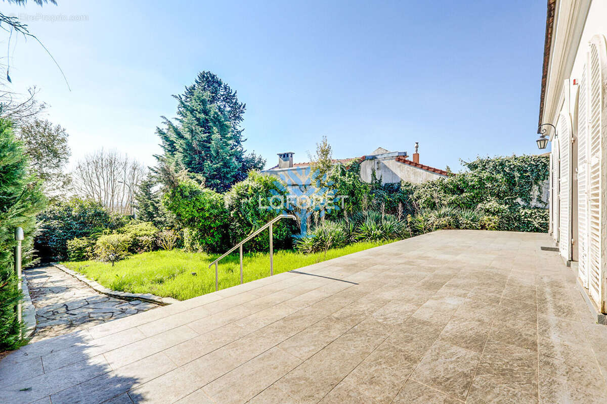 Maison à NOGENT-SUR-MARNE