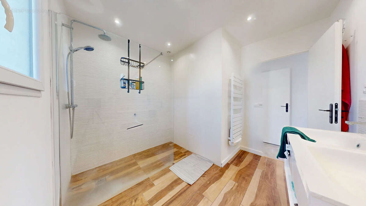 Maison à PUGET-SUR-ARGENS