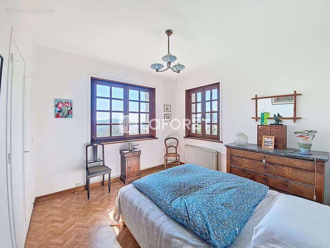 Maison à BELLEVILLE