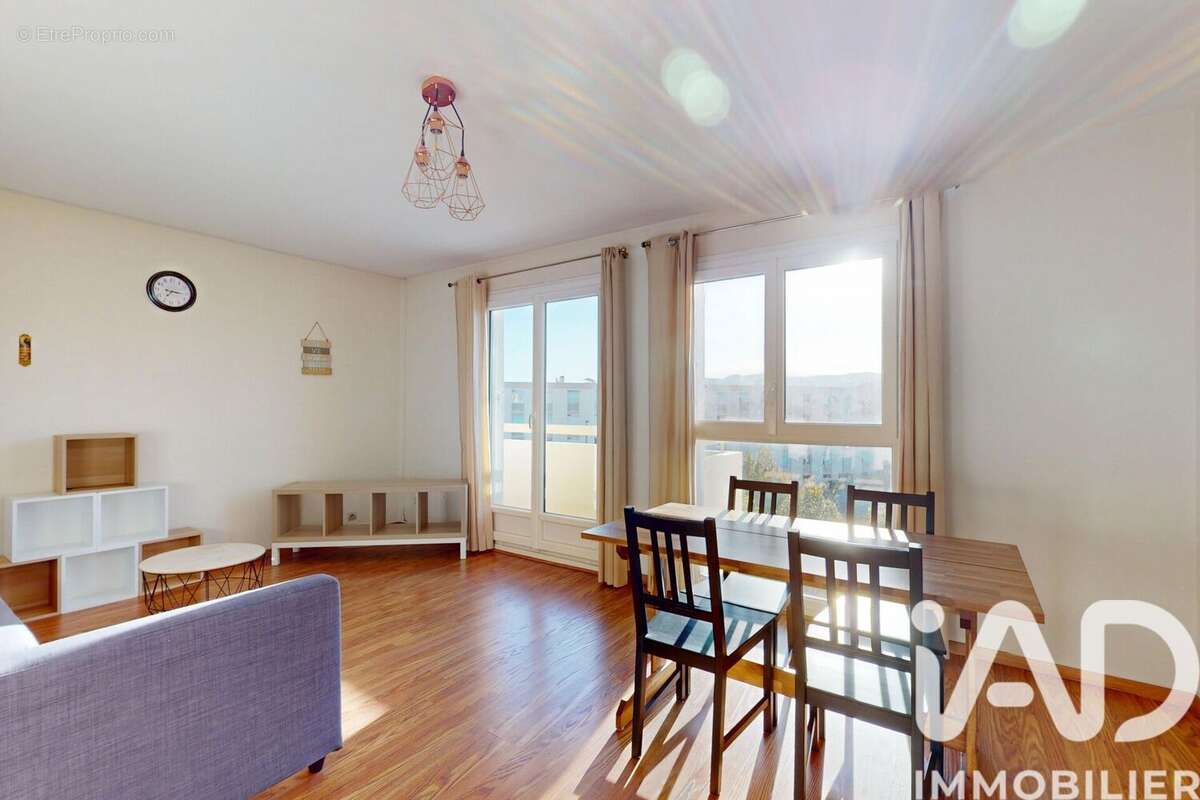 Appartement 73 m² à Clermont-Ferrand  - photo 2