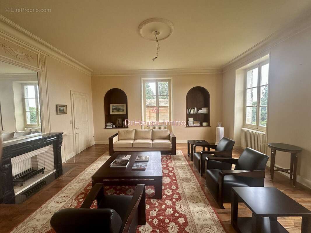 Maison à CHATILLON-SAINT-JEAN