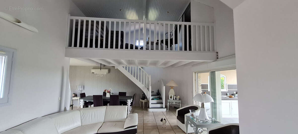 Maison à LAROQUE-TIMBAUT