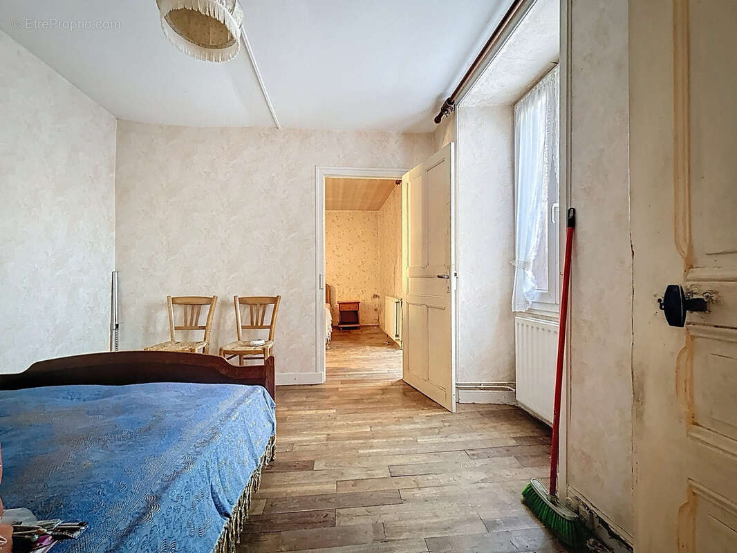 Maison à PERPEZAC-LE-NOIR