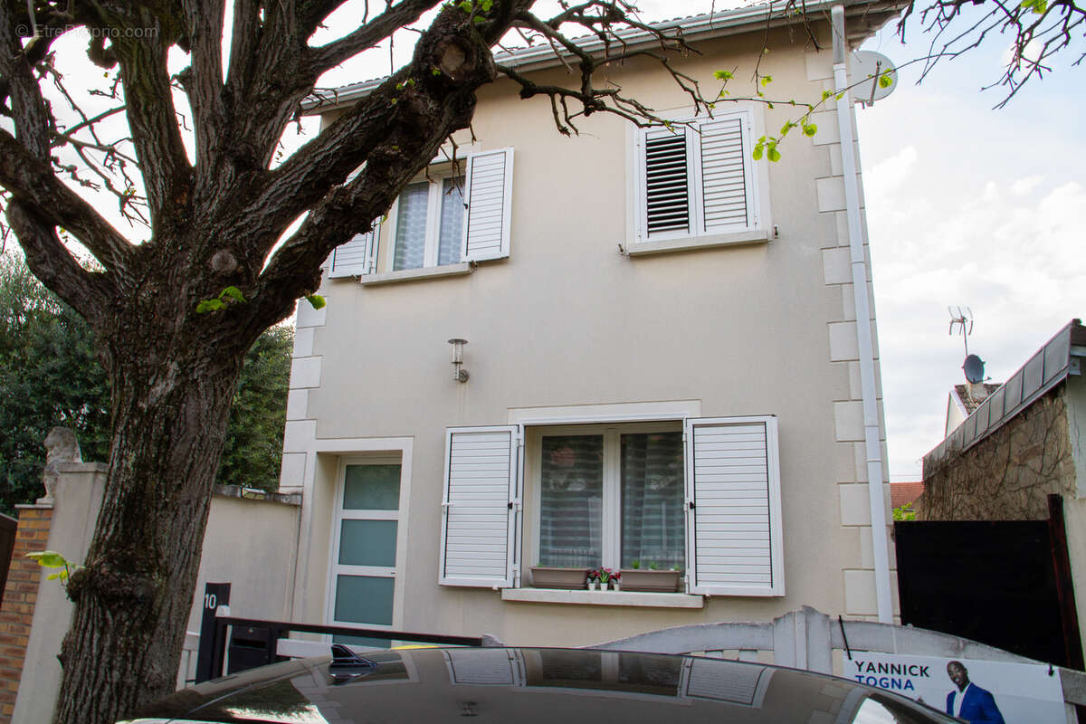 Maison à VILLENEUVE-LE-ROI