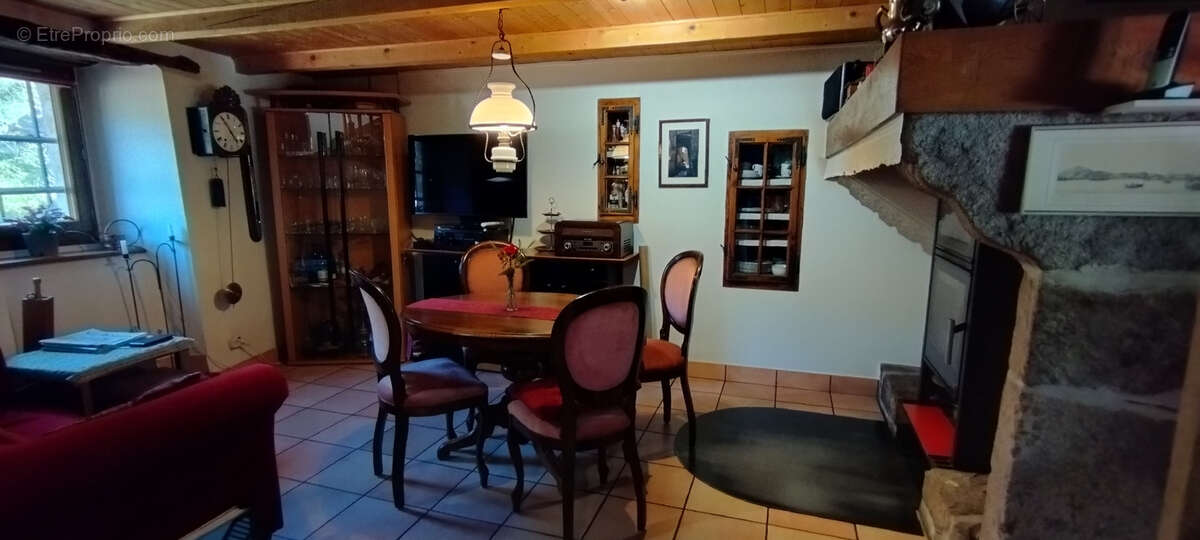 Maison isolée au sommet de 3 ha de bois - photo 20