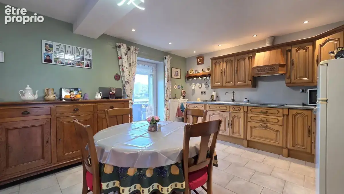 Magnifique propriété comprenant une maison et un logement de plain pied, à Wallers-en-Fagne - photo 21