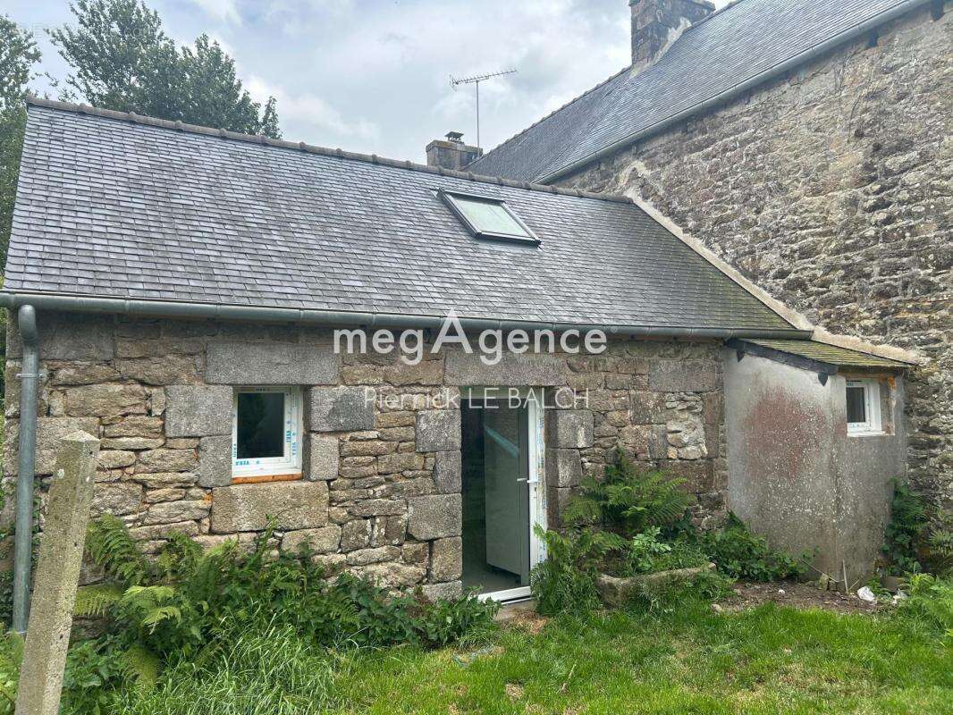 À vendre Maison en pierre rénovée de 112 m² à Plounérin - photo 2