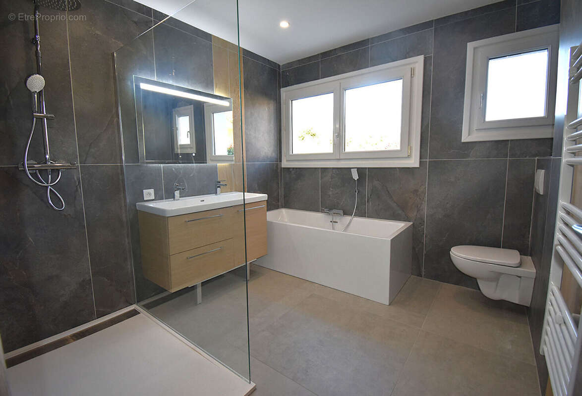 Maison à SAINT-RAPHAEL