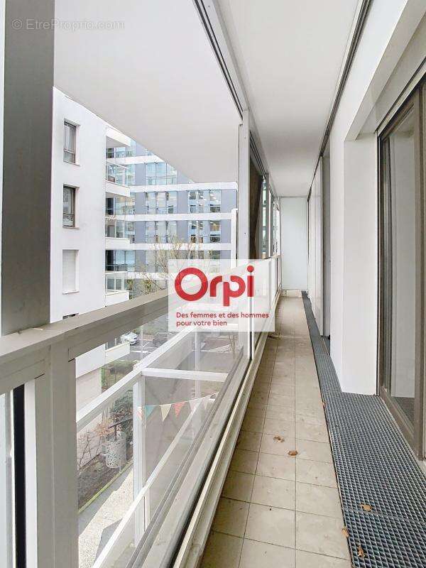 Appartement à ISSY-LES-MOULINEAUX