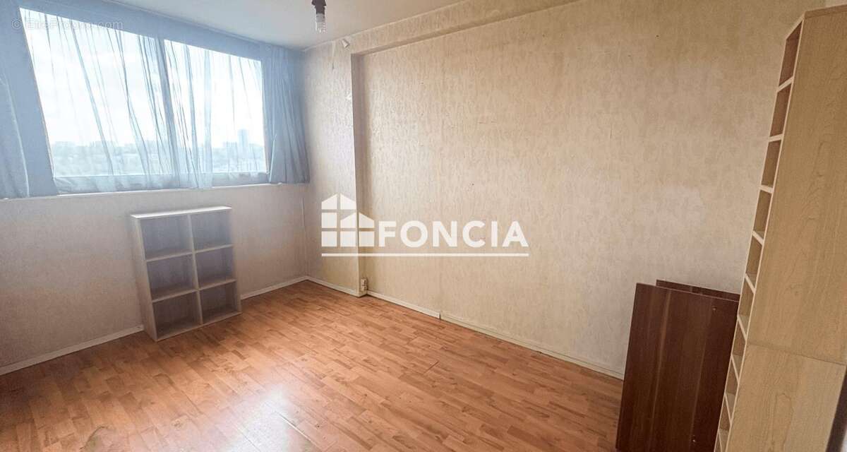 F5 - 79.24 m2+ Cave + Parking Privé - Secteur GARE Savigny/Orge - photo 5