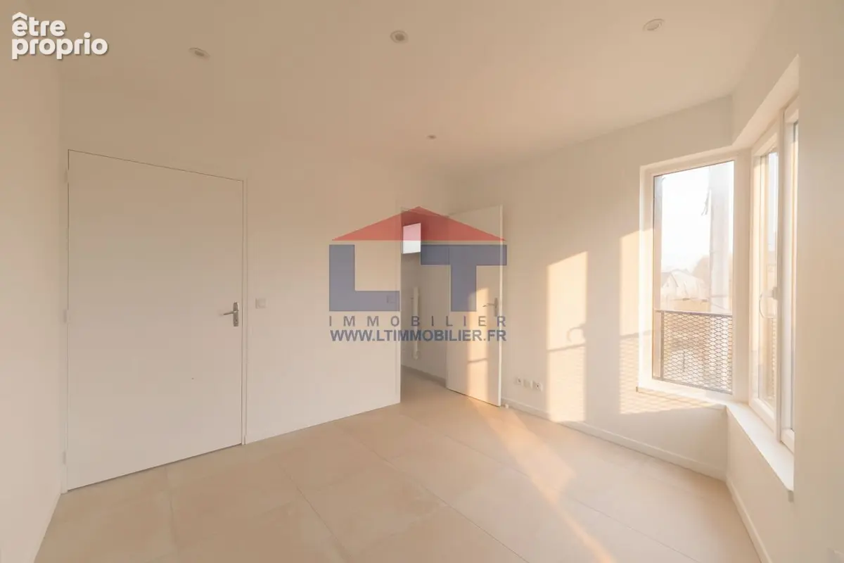 Appartement 2 pièces 41 m² à vendre à Montreuil (93100) - photo 2